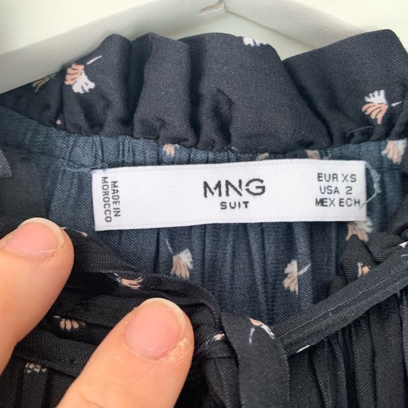 MNG Suit Sleeveless Neck-Tie Blouse - Picture 3 of 9